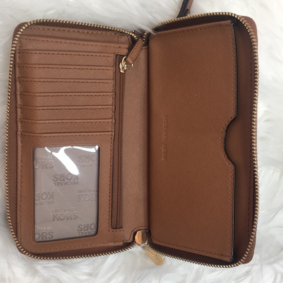 Michael Kors wallet phone case wristlet fulton - Picture 3 of 3